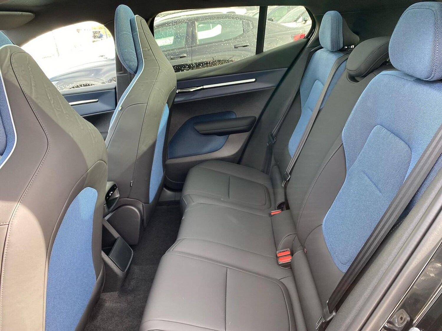 Used Volvo EX30 2025 for sale - 76114375: Photo 16