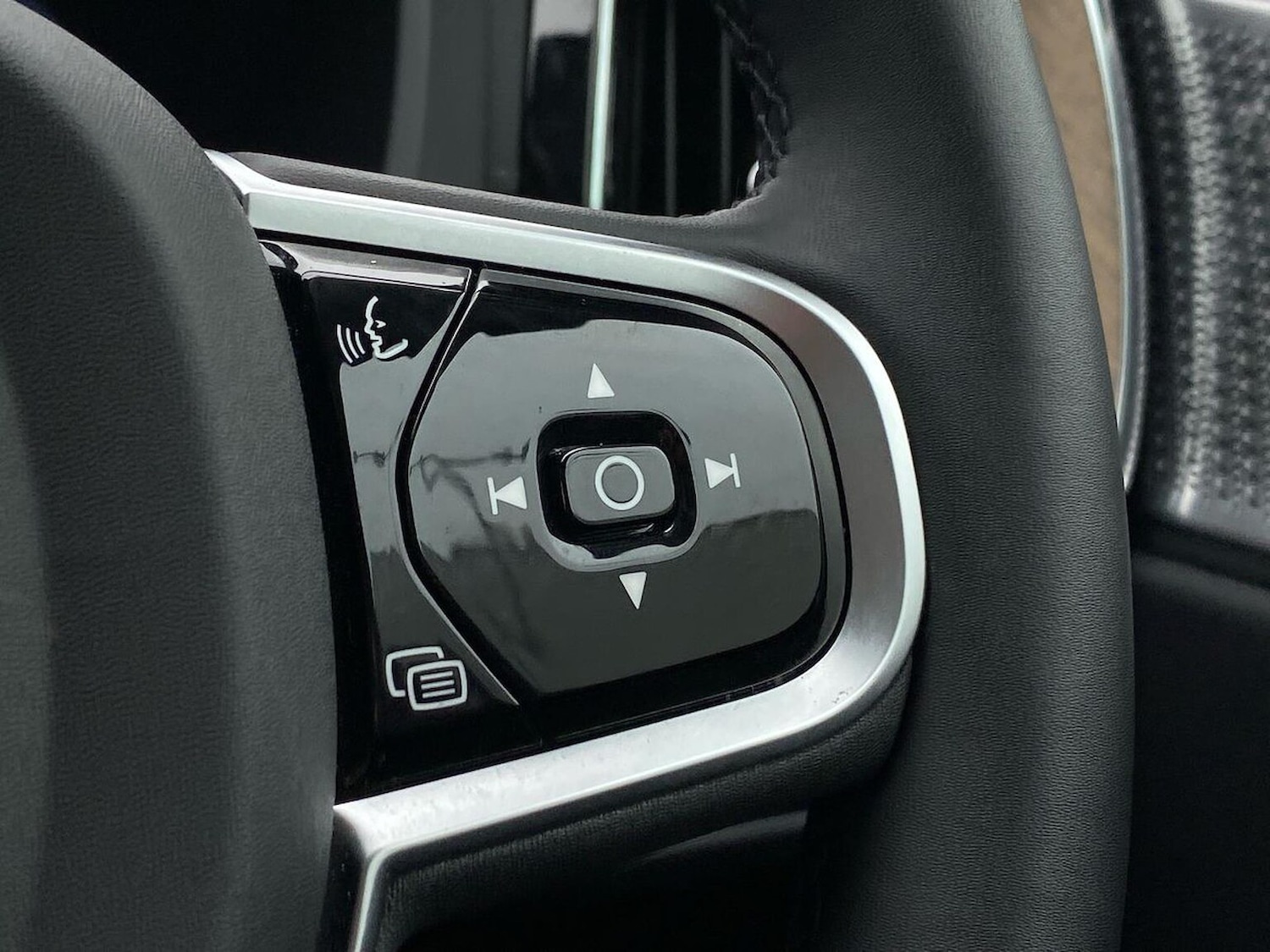 Used Volvo XC60 2025 for sale - 78191071: Photo 28