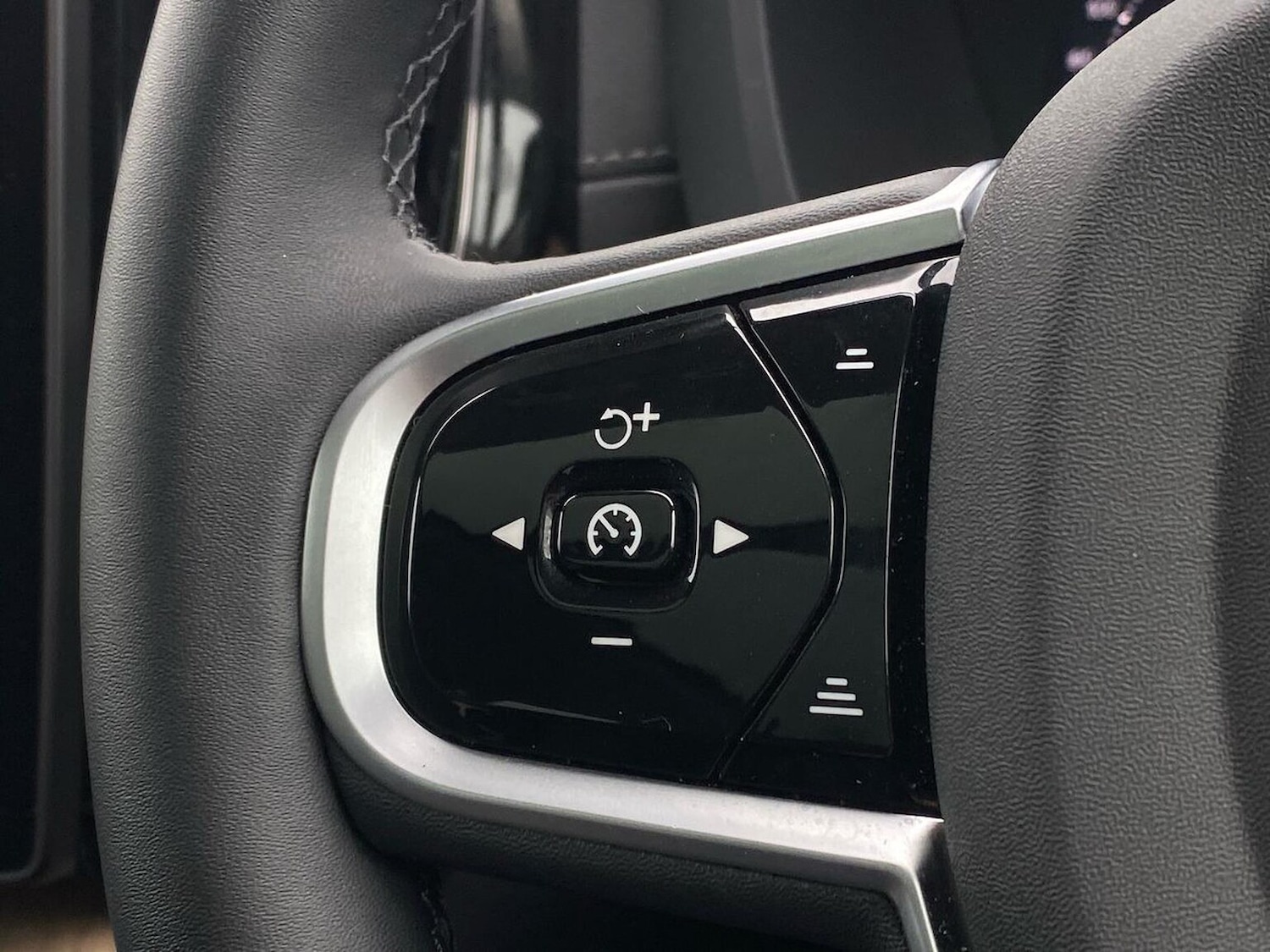 Used Volvo XC60 2025 for sale - 78191071: Photo 29