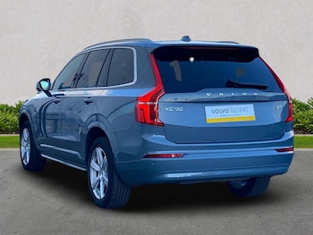 Used Volvo XC90 2023 for sale - 76070270: Photo 2