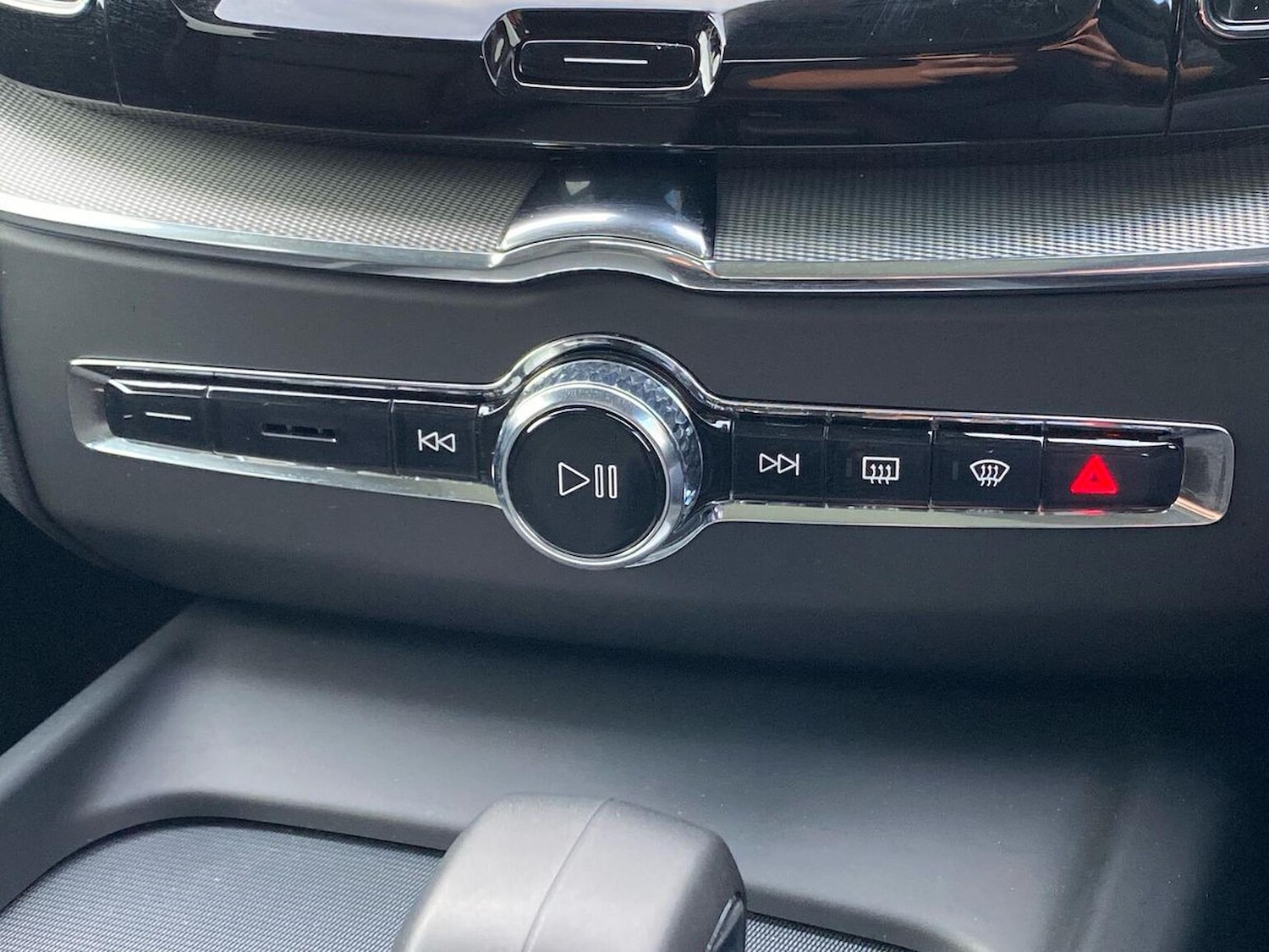 Used Volvo XC60 2025 for sale - 76407380: Photo 12