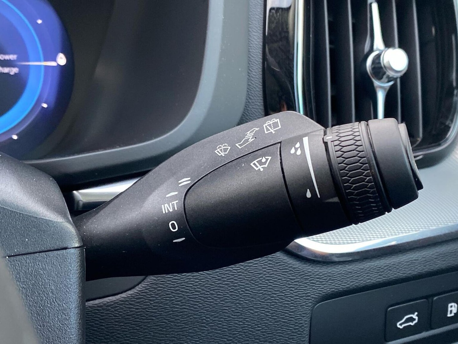 Used Volvo XC60 2025 for sale - 76407380: Photo 26