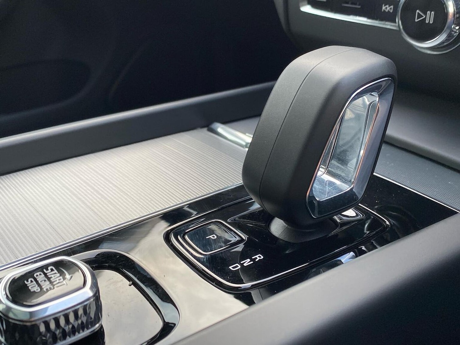 Used Volvo XC60 2025 for sale - 76407380: Photo 39