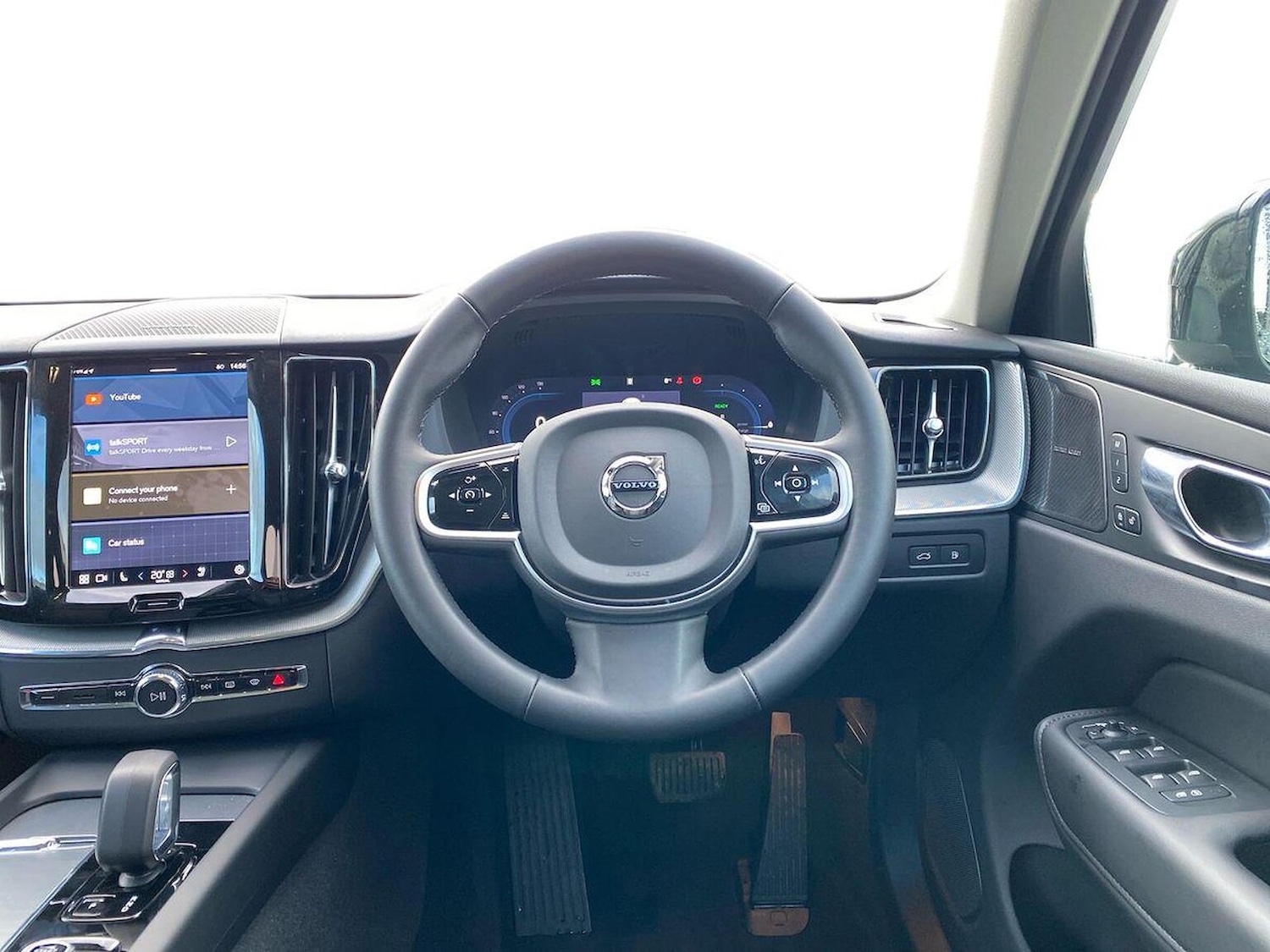 Used Volvo XC60 2025 for sale - 76407380: Photo 9