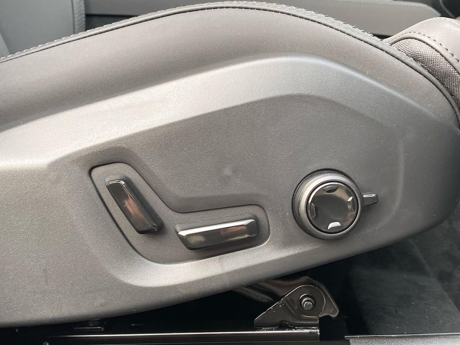 Used Volvo XC90 2025 for sale - 78191212: Photo 32