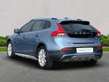 Used Volvo V40 2017 for sale - 75962326: Photo
