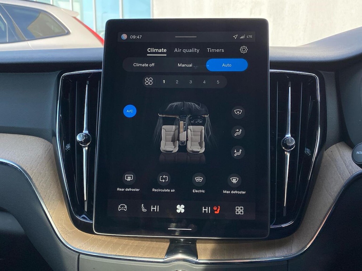 Used Volvo XC60 2025 for sale - 77984048: Photo 24