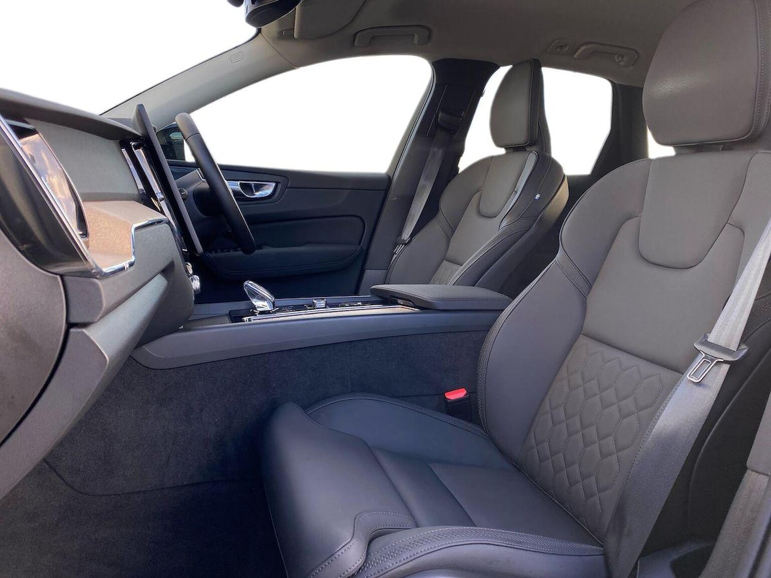 Used Volvo XC60 2025 for sale - 77984048: Photo 7