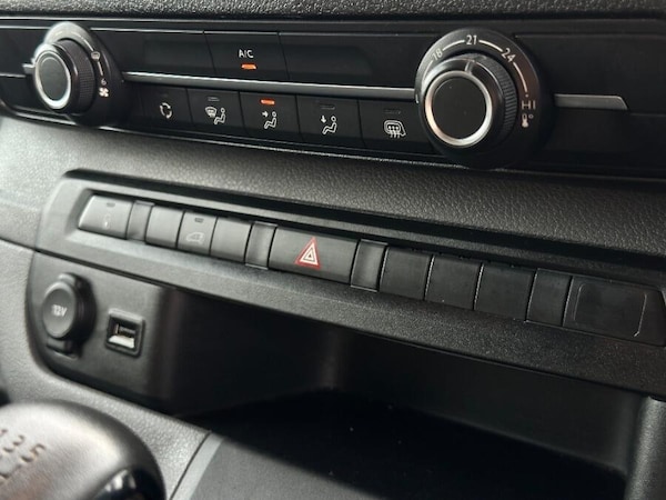 Used Vauxhall Vivaro 2023 for sale - 75677636: Photo 17