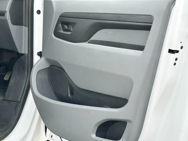 Used Vauxhall Vivaro 2023 for sale - 75677636: Photo 35