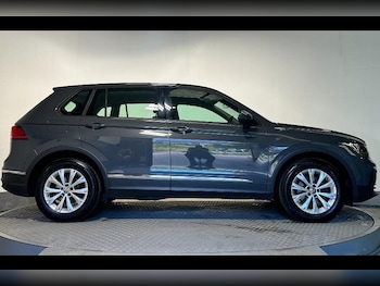 Used Volkswagen Tiguan 2021 for sale - 75837997: Photo