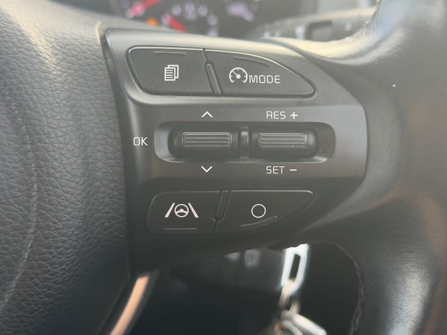 Used Kia Stonic 2023 for sale - 76592076: Photo 19