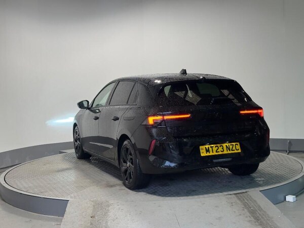 Used Vauxhall Astra 2023 for sale - 76166778: Photo 2