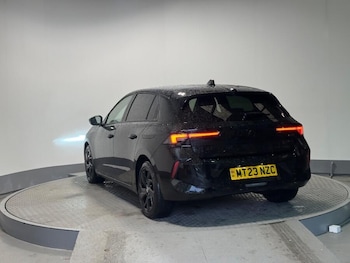Used Vauxhall Astra 2023 for sale - 76166778: Photo 2