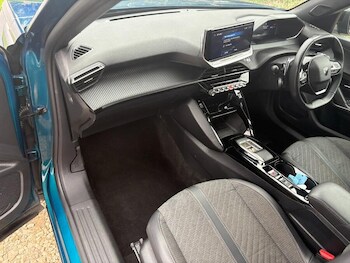 Used Peugeot 2008 2025 for sale - 77320214: Photo