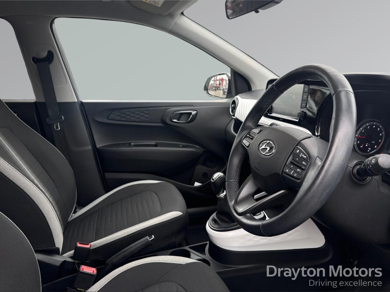 Used Hyundai i10 2023 for sale - 77523789: Photo 15