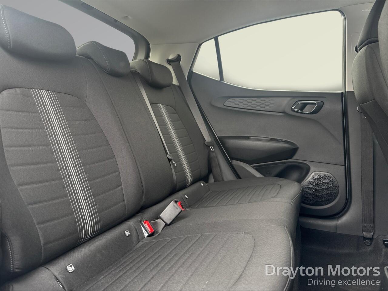 Used Hyundai i10 2023 for sale - 77523789: Photo 17