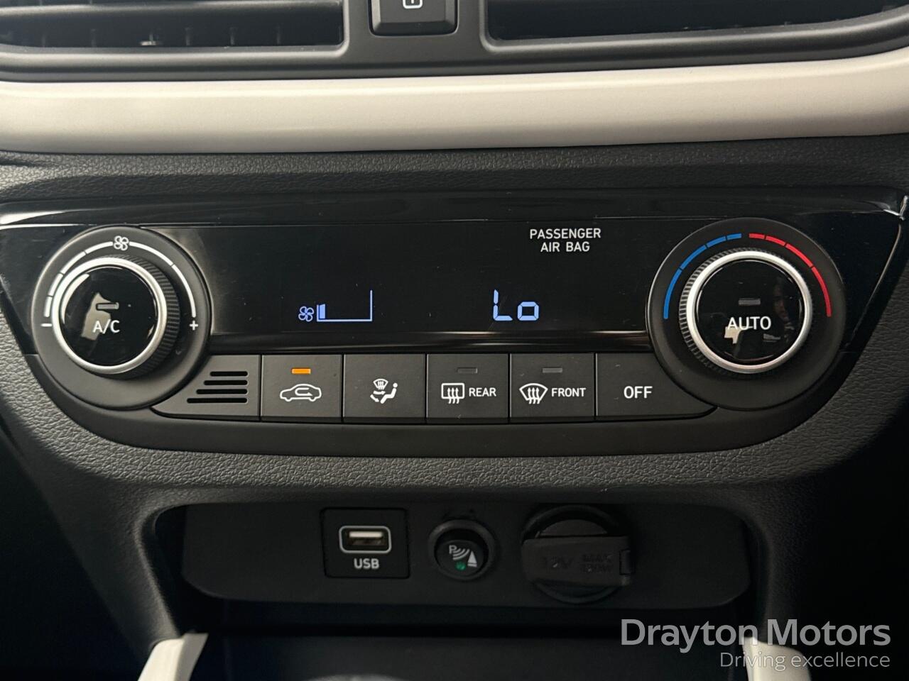 Used Hyundai i10 2023 for sale - 77523789: Photo 25