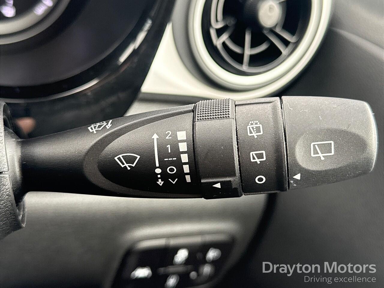 Used Hyundai i10 2023 for sale - 77523789: Photo 32