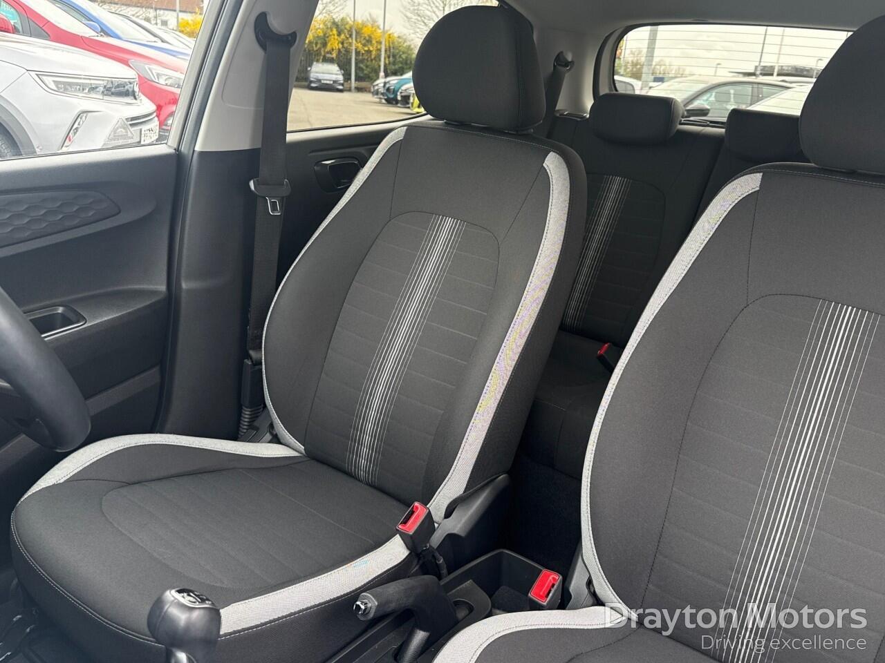 Used Hyundai i10 2023 for sale - 77523789: Photo 33