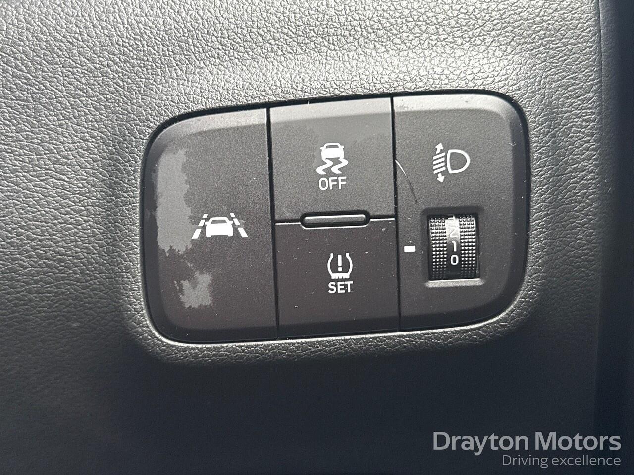 Used Hyundai i10 2023 for sale - 77523789: Photo 38