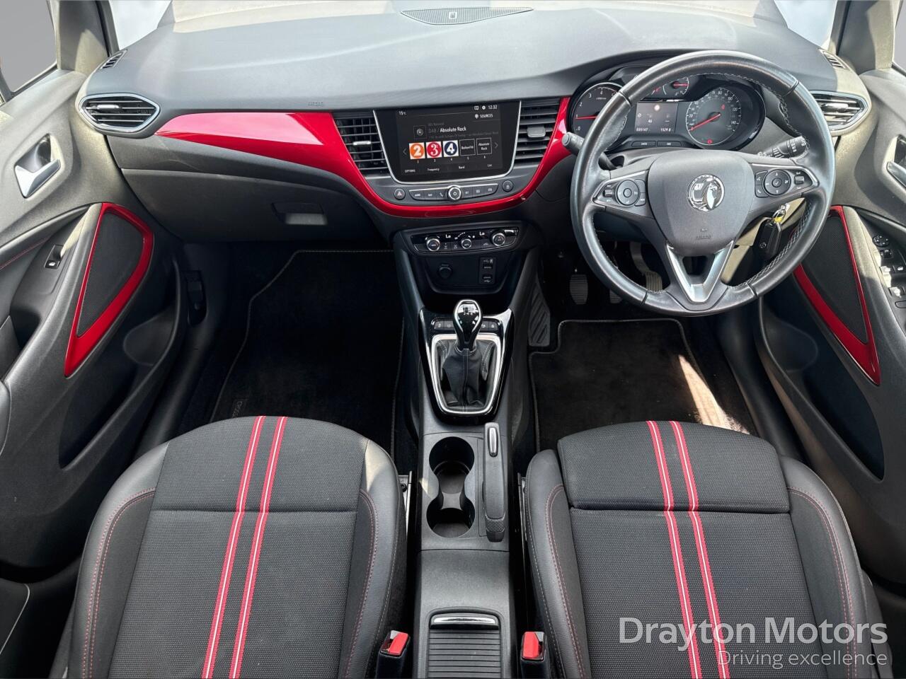 Used Vauxhall Crossland for sale - 78157502: Photo 2