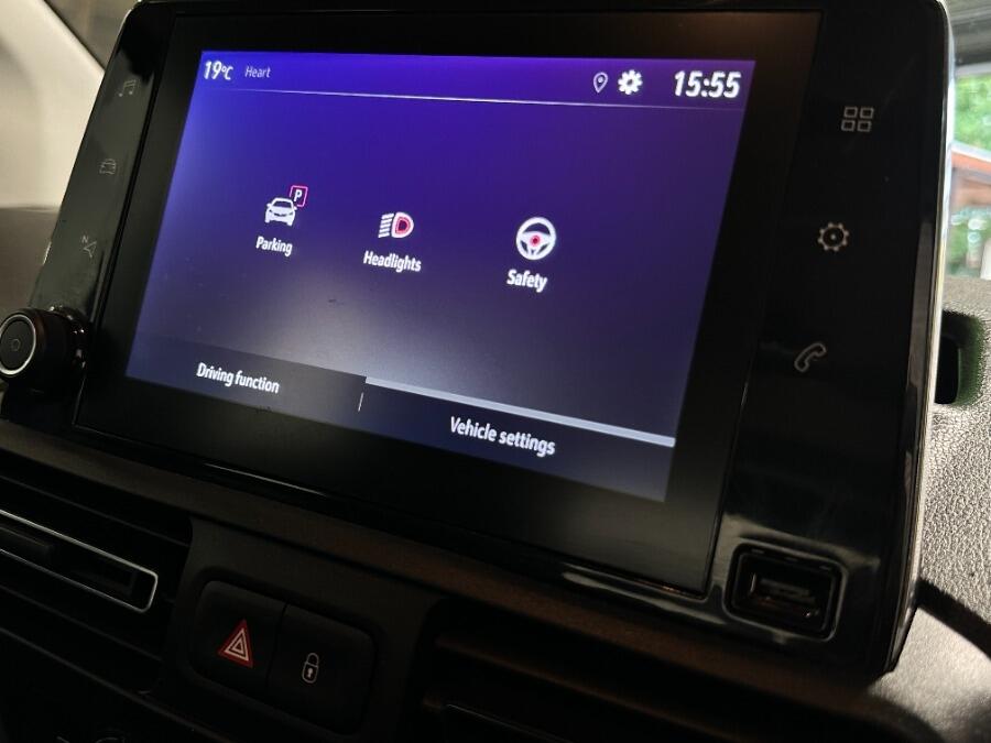 Vehicle 28
