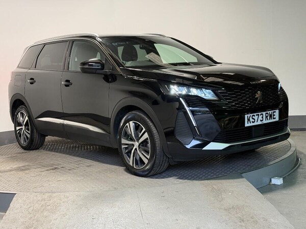 Used Peugeot 5008 2023 for sale - 76226525: Photo 2