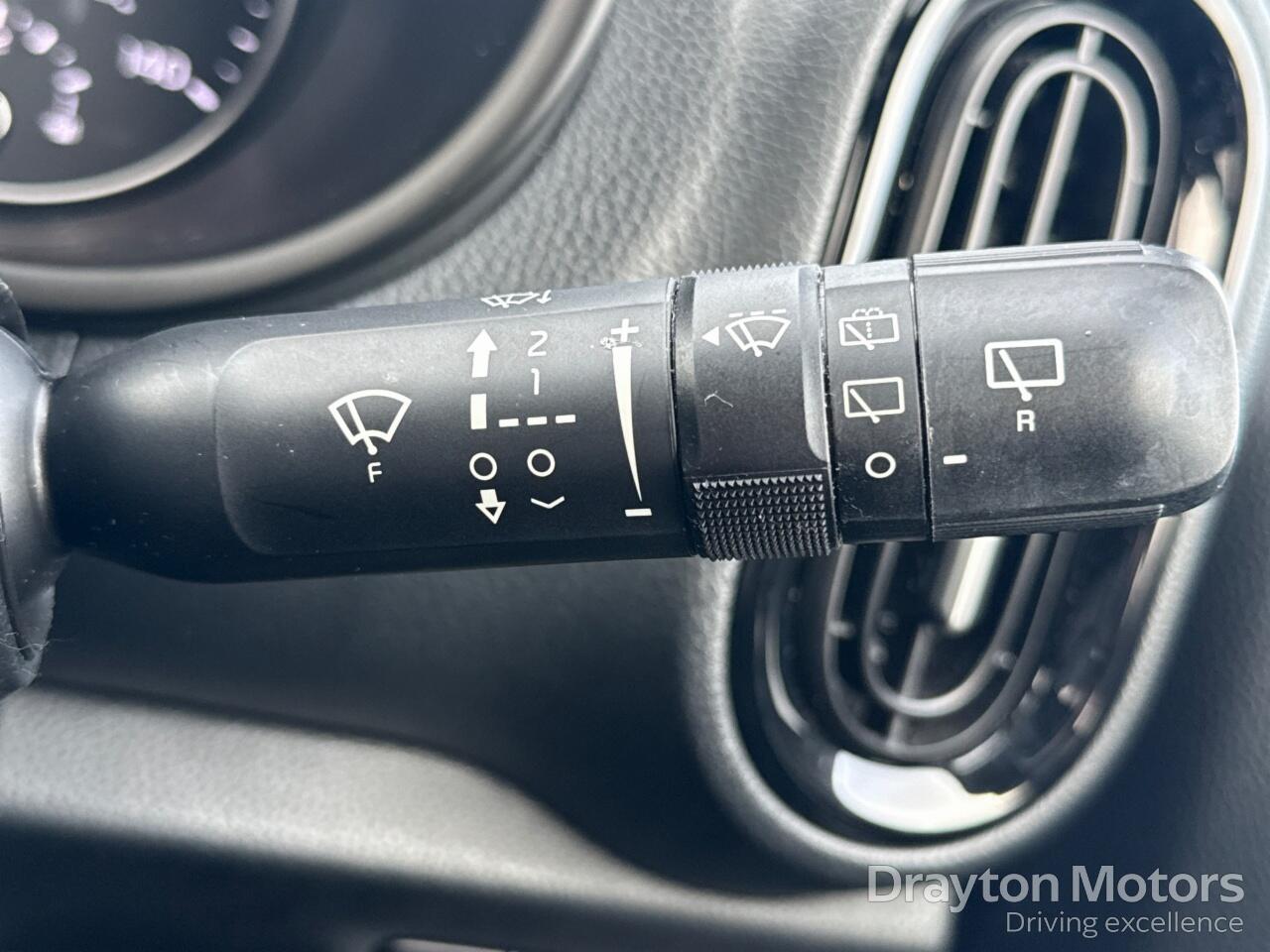 Used Kia Picanto 2023 for sale - 78115611: Photo 32