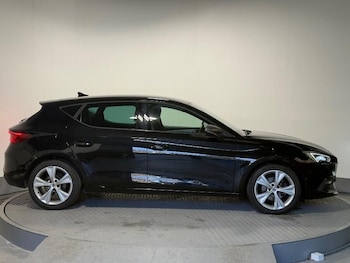 Used SEAT Leon 2023 for sale - 76538033: Photo