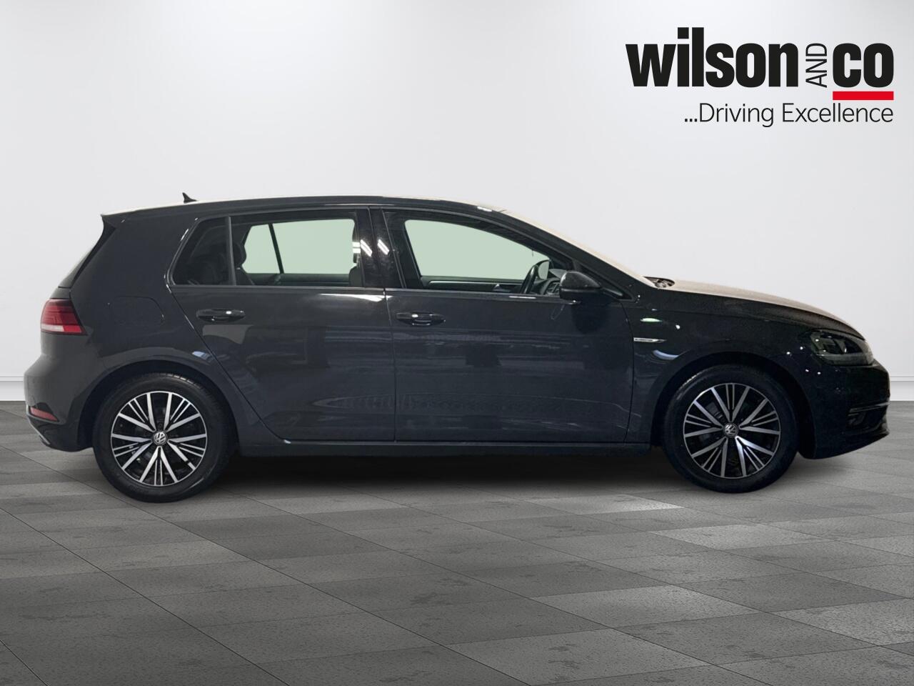 Used Volkswagen Golf 2018 for sale - 77344898: Photo 10
