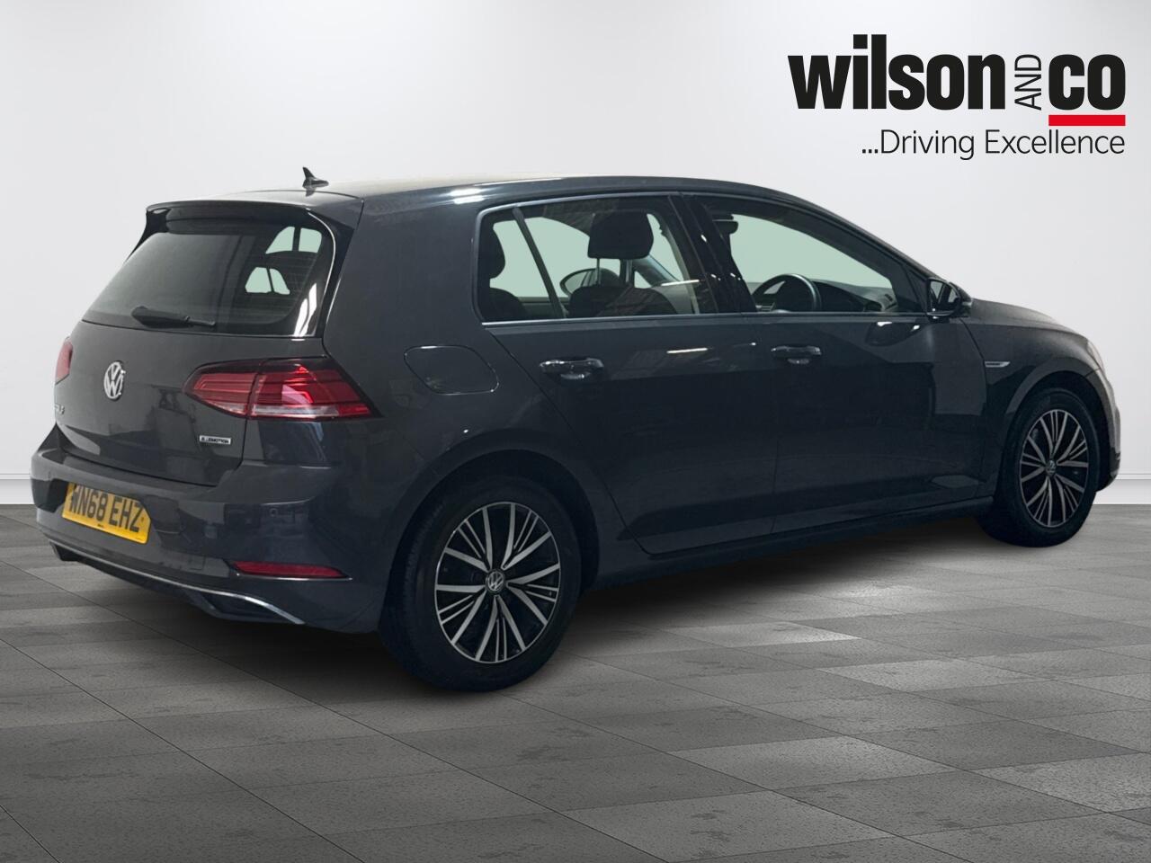 Used Volkswagen Golf 2018 for sale - 77344898: Photo 9