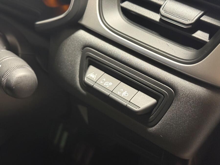 Used Renault Captur 2022 for sale - 76327132: Photo 26