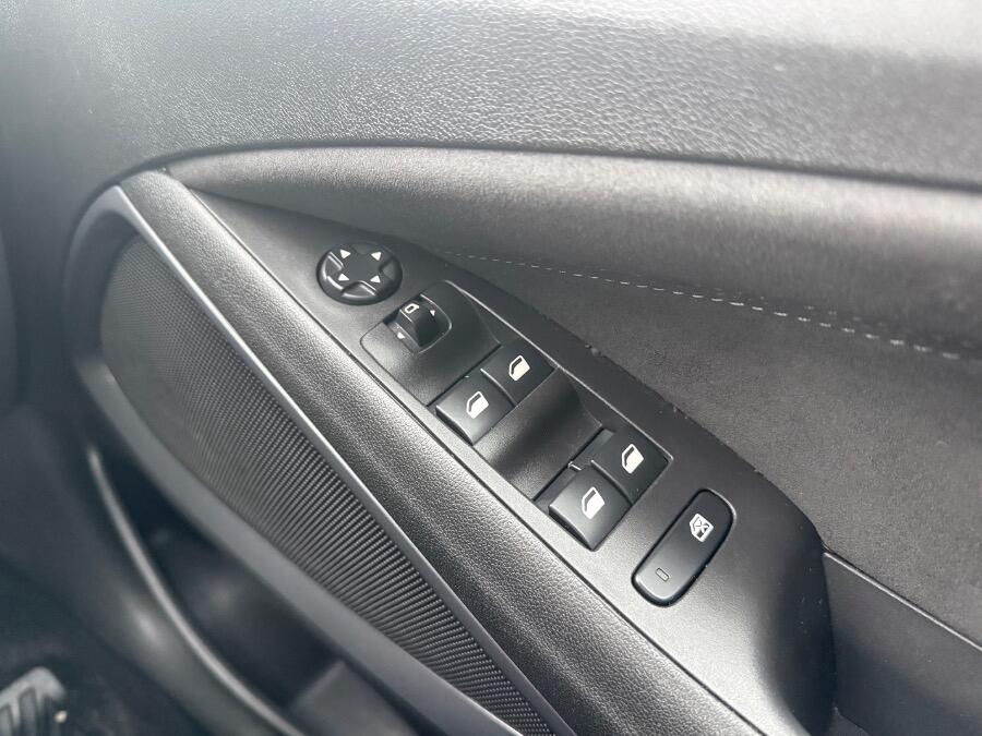 Used Vauxhall Crossland 2023 for sale - 77330614: Photo 14