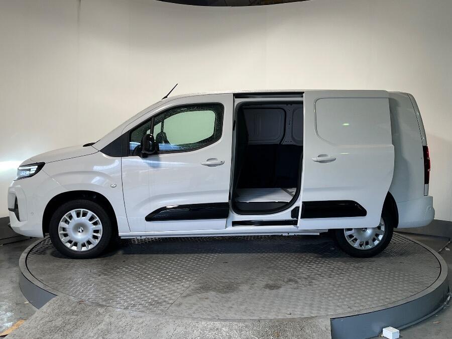 Used Vauxhall Combo 2025 for sale - 76226553: Photo 2