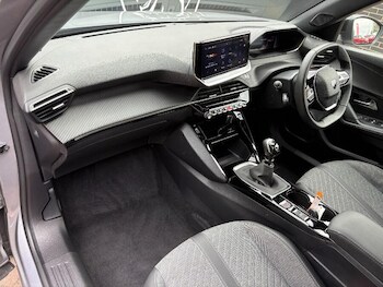 Used Peugeot 2008 2024 for sale - 77345158: Photo