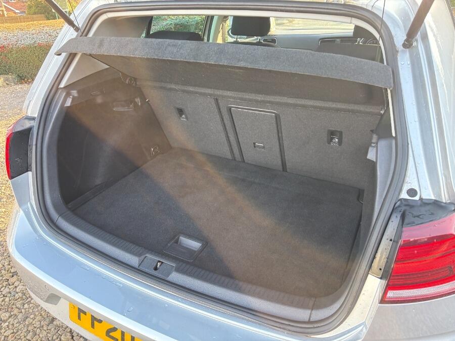 Used Volkswagen Golf 2020 for sale - 76753079: Photo 21