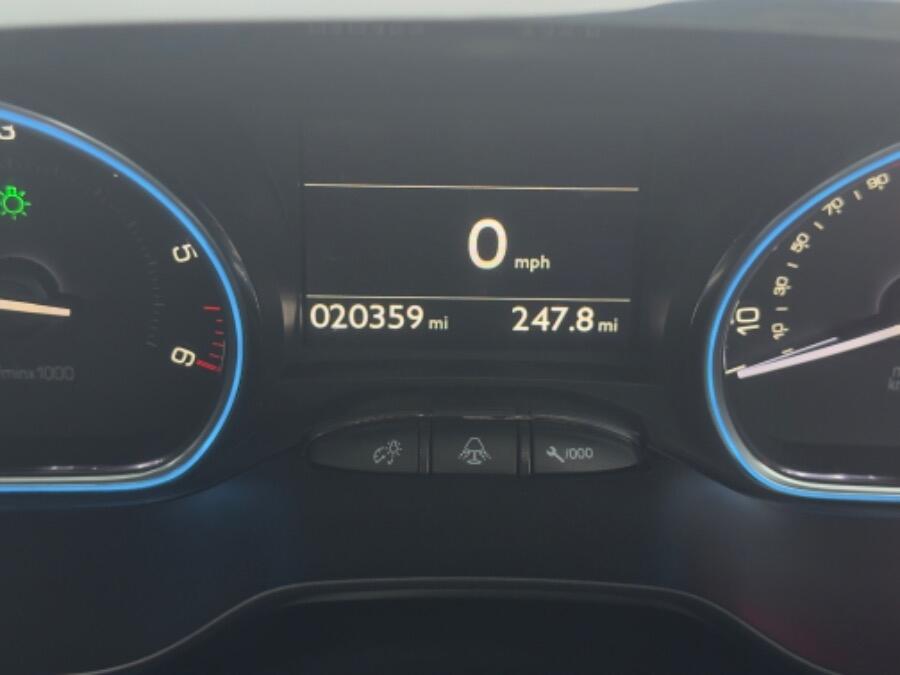 Used Peugeot 2008 2018 for sale - 76441376: Photo 22