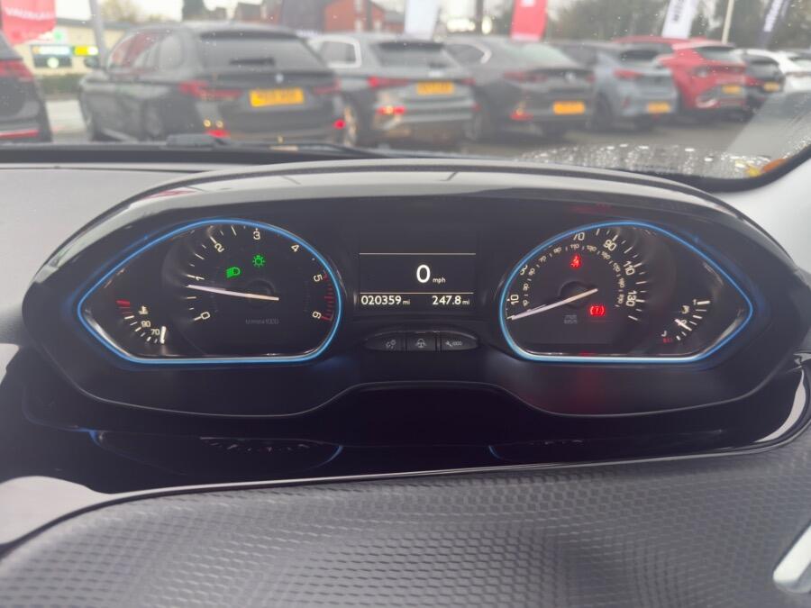 Used Peugeot 2008 2018 for sale - 76441376: Photo 6