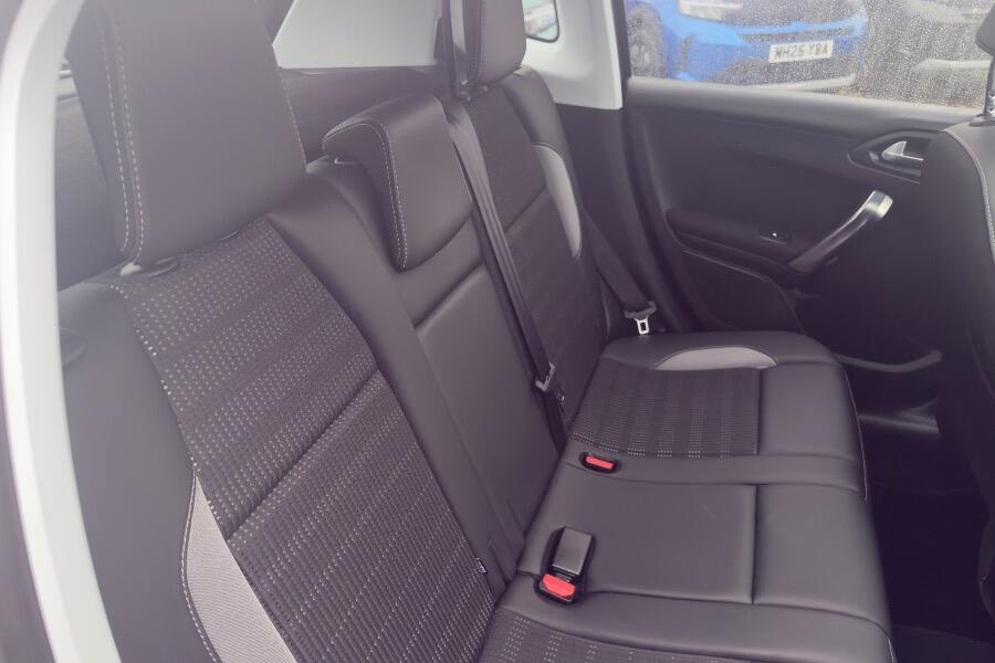 Used Peugeot 2008 2018 for sale - 76441376: Photo 9