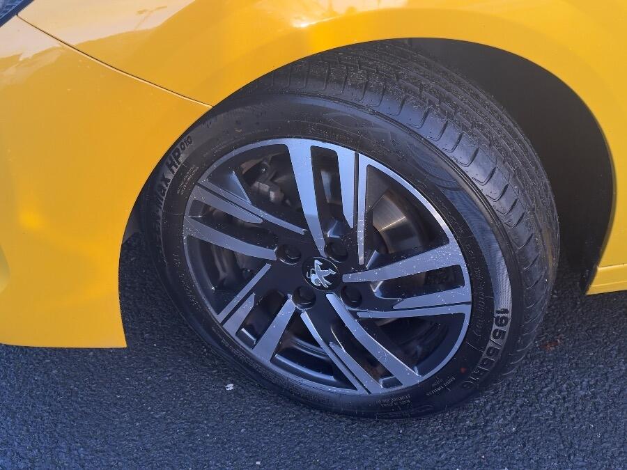 Used Peugeot 208 2023 for sale - 77320435: Photo 2