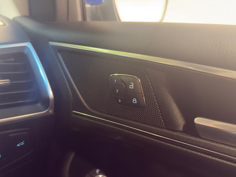 Used Ford Edge 2018 for sale - 76388465: Photo 19