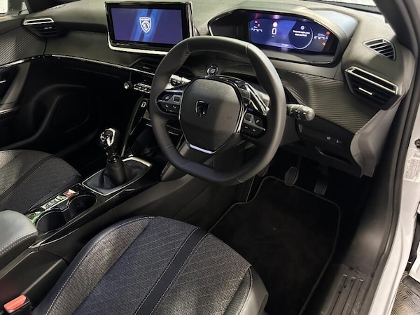 Used Peugeot 2008 2025 for sale - 76189910: Photo 14
