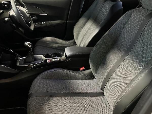 Used Peugeot 2008 2025 for sale - 76189910: Photo 18