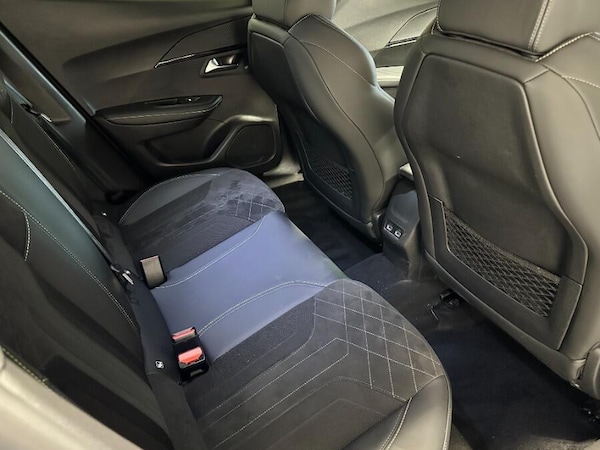 Used Peugeot 2008 2023 for sale - 76083939: Photo 13