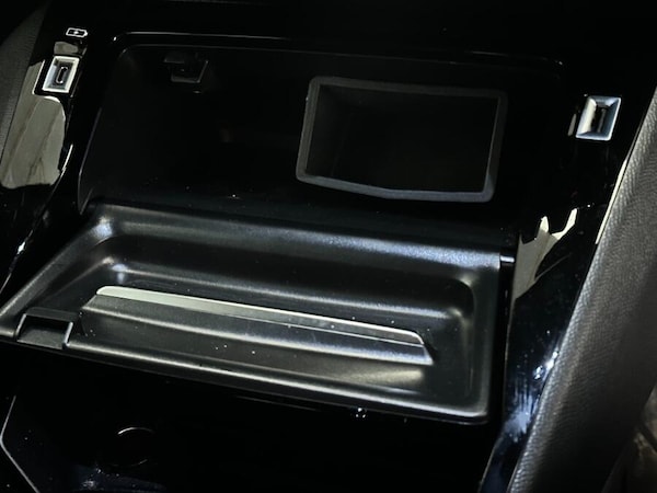 Used Peugeot 2008 2023 for sale - 76083939: Photo 23