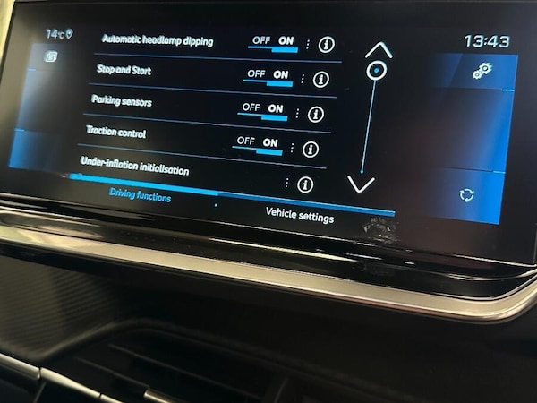 Used Peugeot 2008 2023 for sale - 76083939: Photo 30