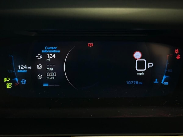 Used Peugeot 2008 2023 for sale - 76083939: Photo 37