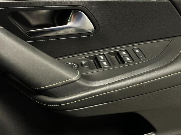 Used Peugeot 2008 2023 for sale - 76083939: Photo 42