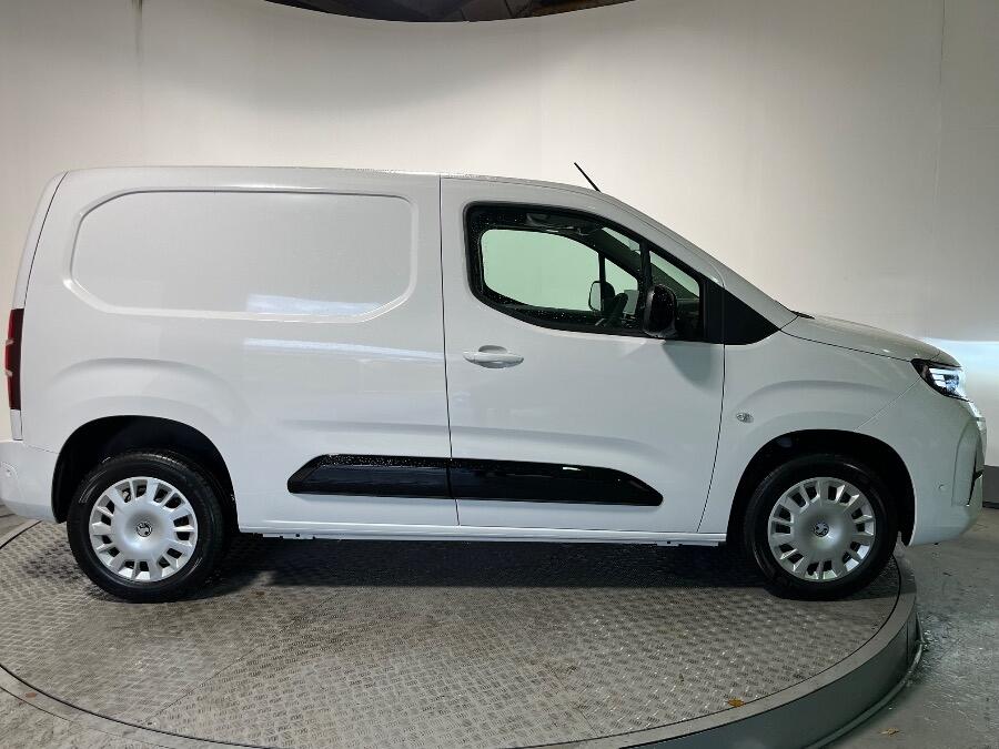 Used Vauxhall Combo 2025 for sale - 76227295: Photo 3
